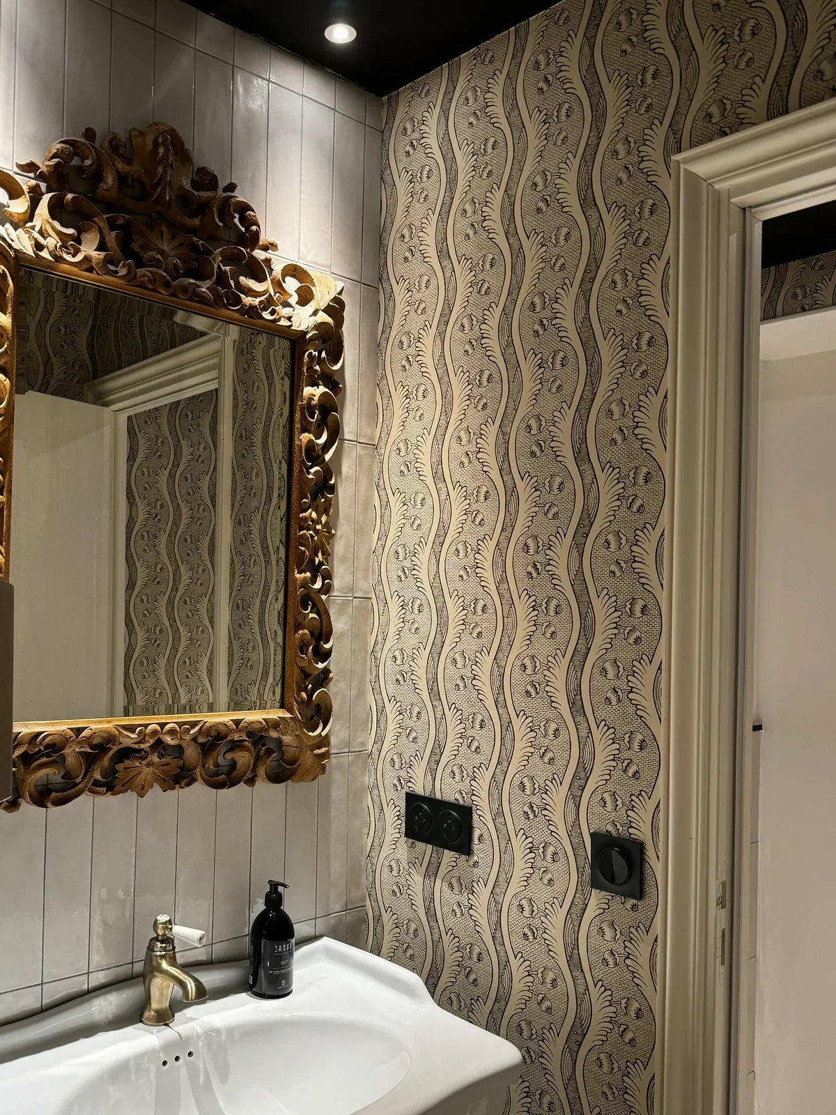 Inside Antoinette Poisson: The Paris Atelier Reviving Historic French Wallpaper